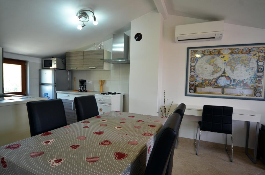Ana & Mauricio Apartment Rovinj Exterior photo
