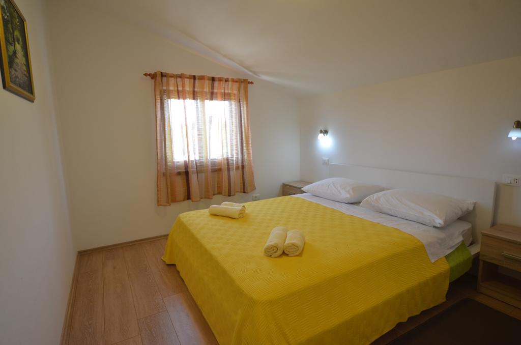 Ana & Mauricio Apartment Rovinj Exterior photo
