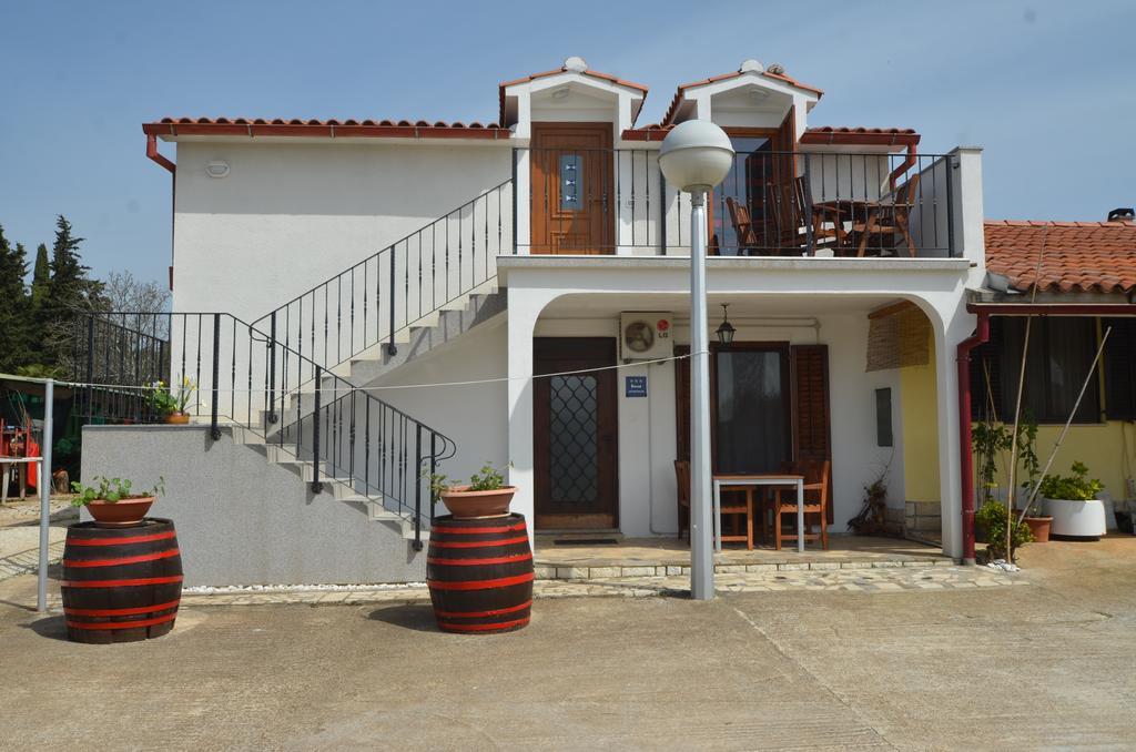 Ana & Mauricio Apartment Rovinj Exterior photo